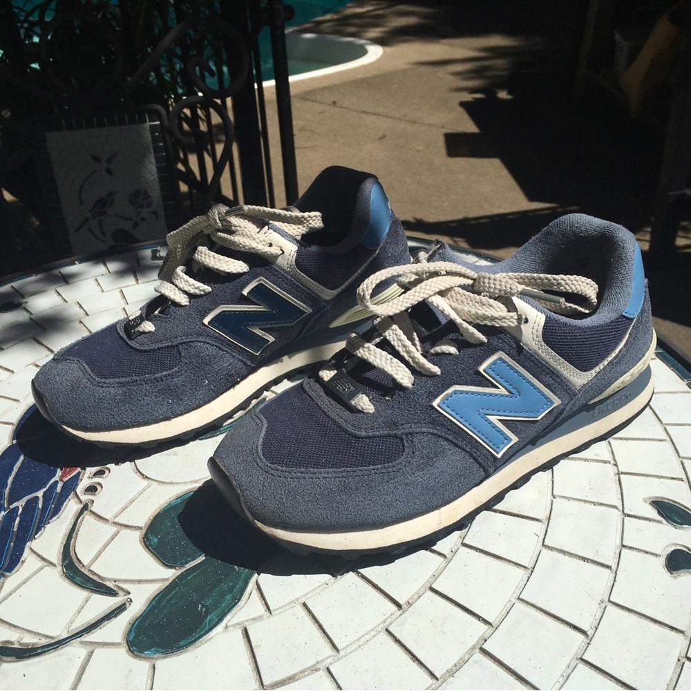 New Balance 574 Men’s Navy and Light Blue Sneakers -6 men’s, women’s 8 euro 38.5